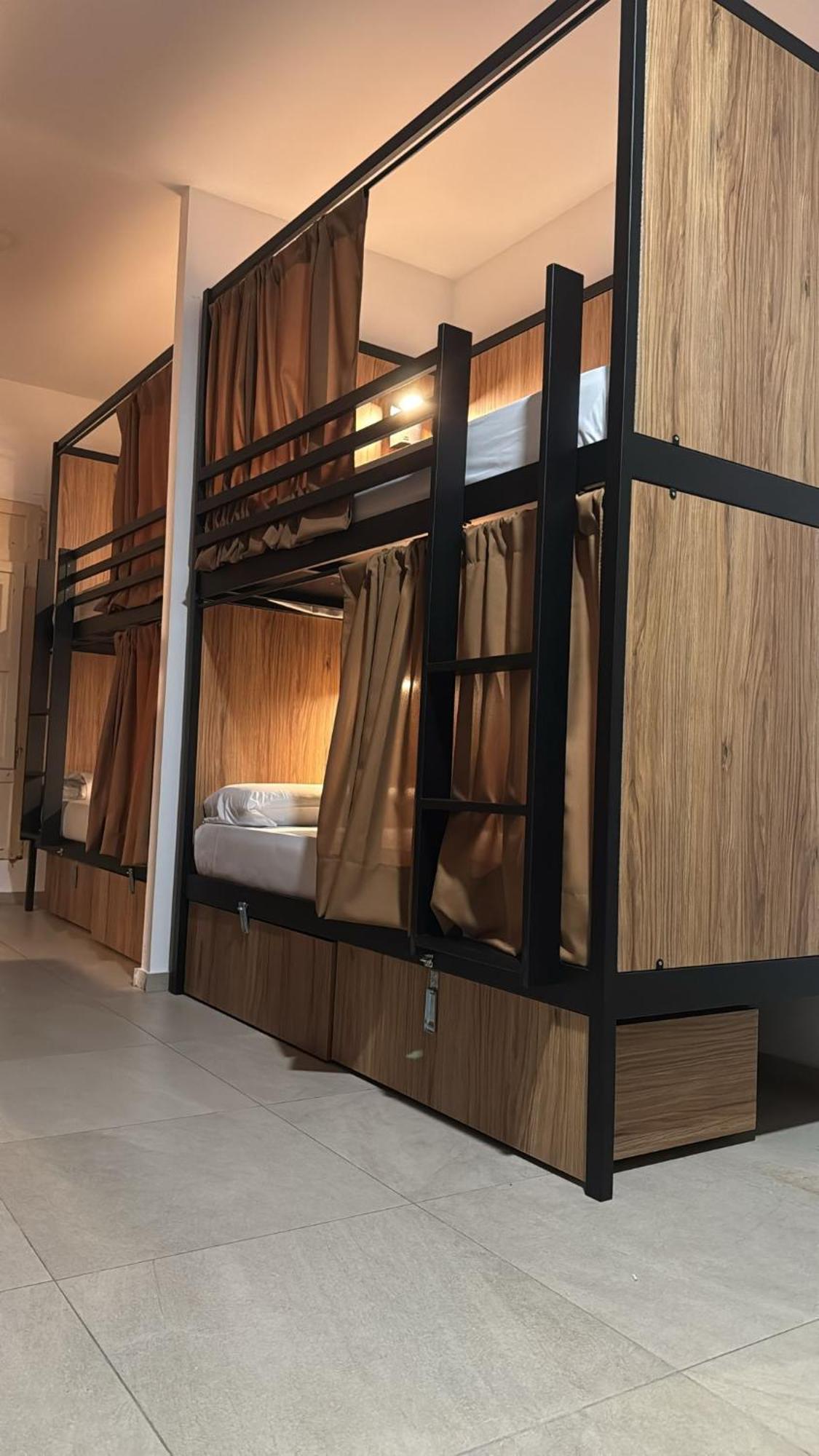 Hostel Welcome Benidorm Luaran gambar