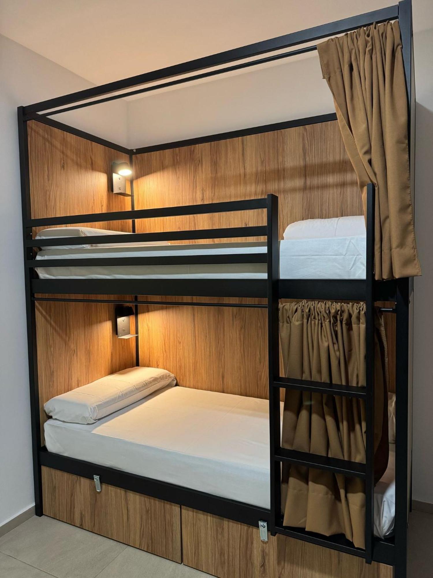 Hostel Welcome Benidorm Luaran gambar